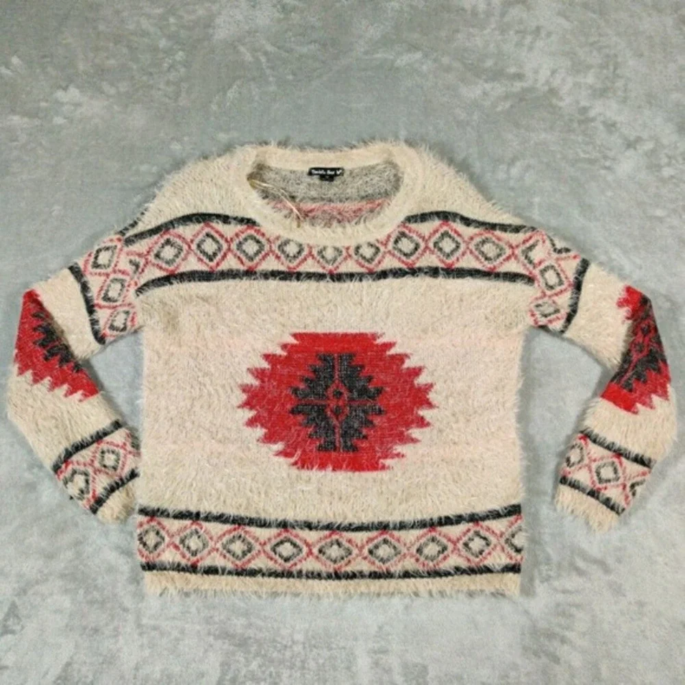 Double‎ Zero Sweater Womens Medium Cream Colored Fuzzy Aztec Print